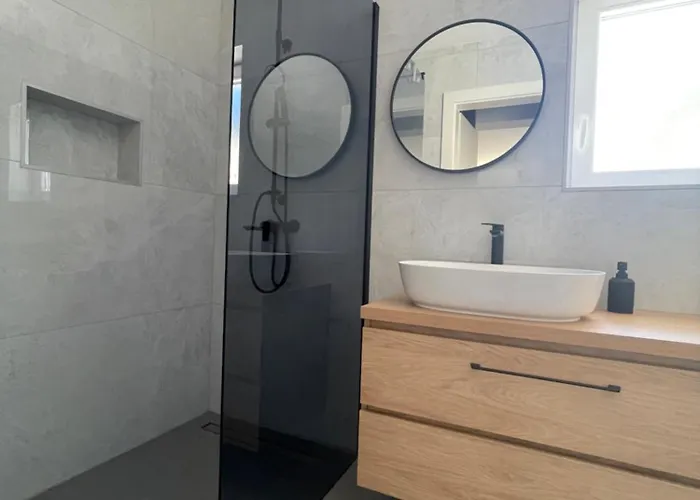 Modern Jacuzzi Mickey דירה דוברובניק